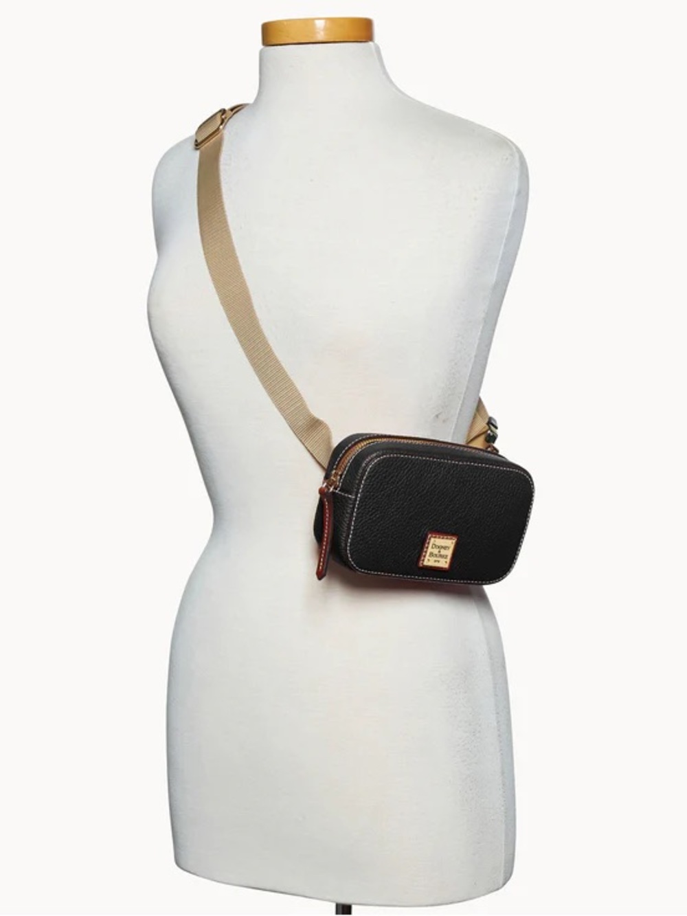 Dooney & Bourke Pebble Grain Belt Bag black new in plastic